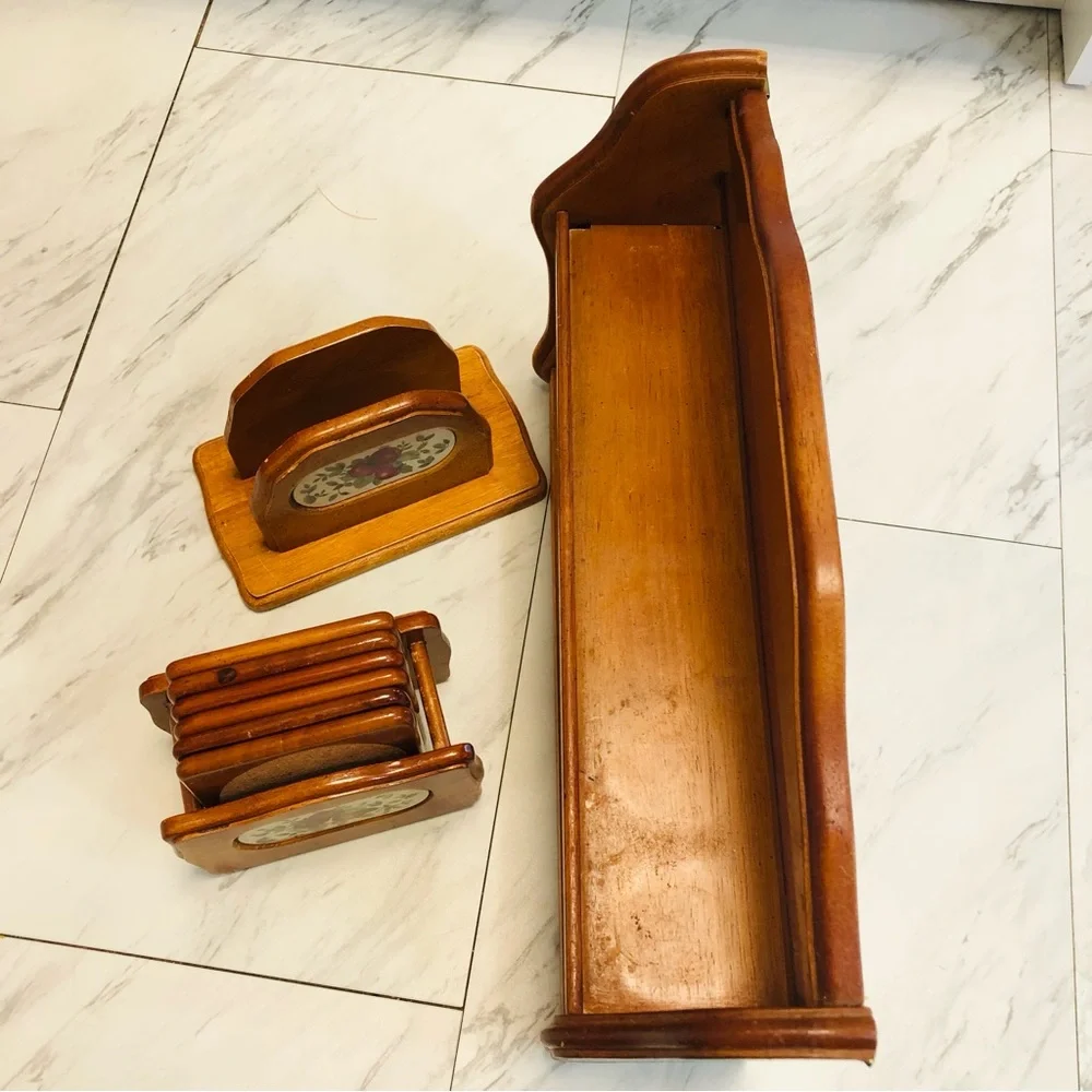 VTG Wood Countertop Trinket Shelf Spice Rack Napkin Coaster Holders Set Cottage